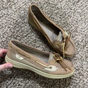 Sperry Women's Tan and Cream Loafers